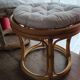 Paire de poufs en rotin et bambou