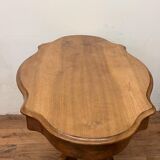 Pedestal table