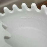 Mebel Clam ashtray from the 1970s by Alan Fletcher in white.