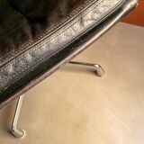 EA 216 armchair Herman Miller old edition