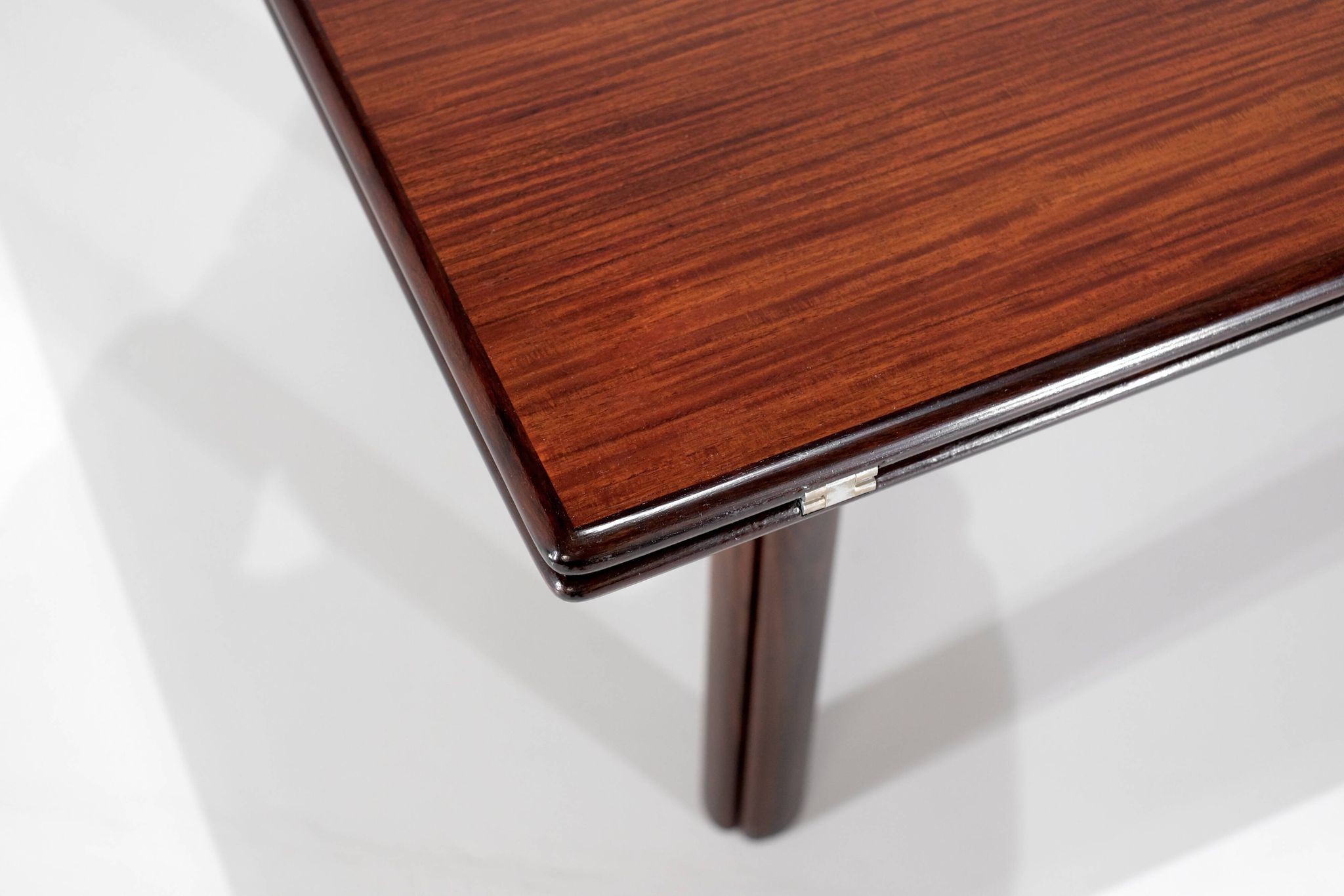 Dining table model "Nibay" by Afra and Tobia Scarpa for Gavina, Italy.