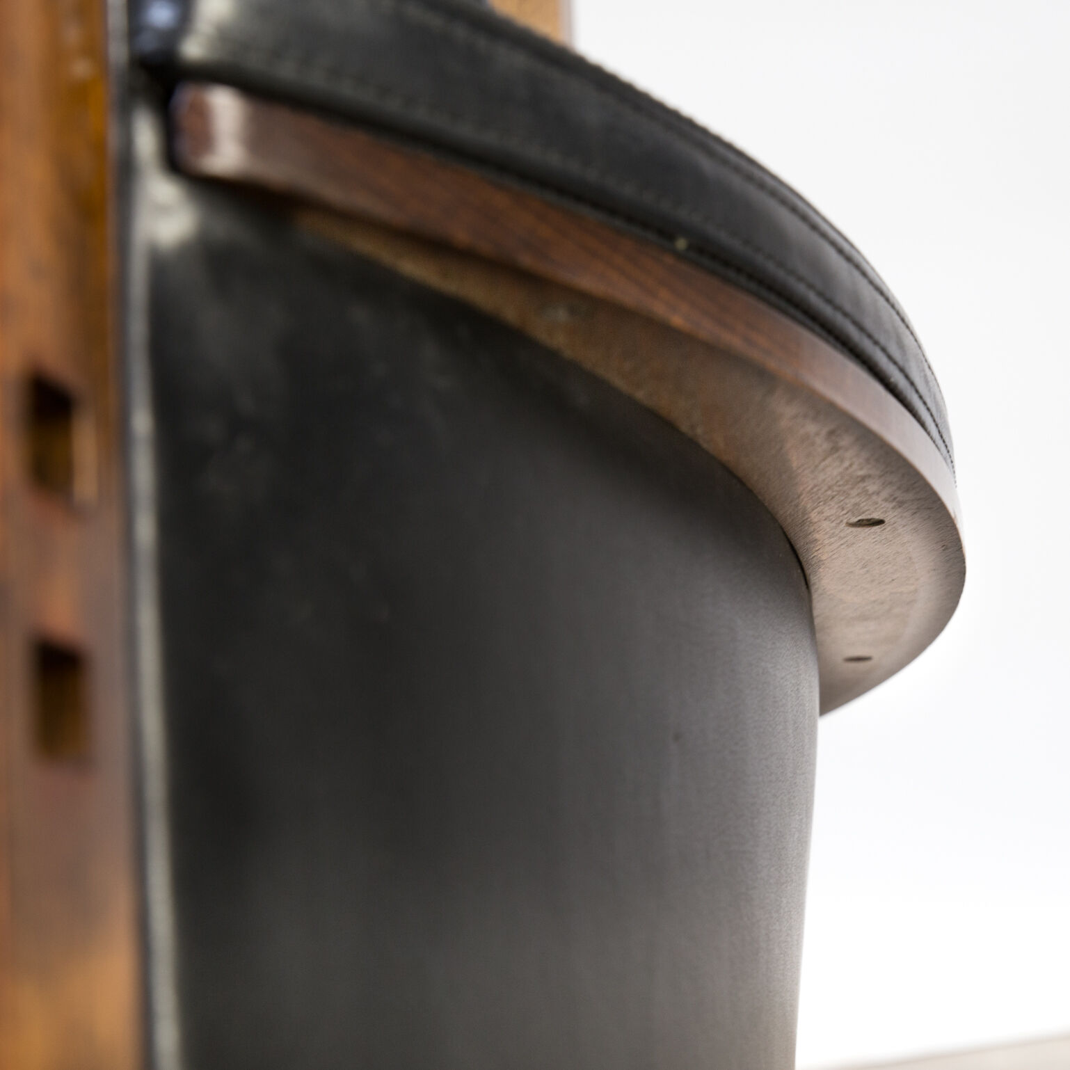 90s Umberto Asnago ‘peggy 63970’ fauteuil for Giorgetti