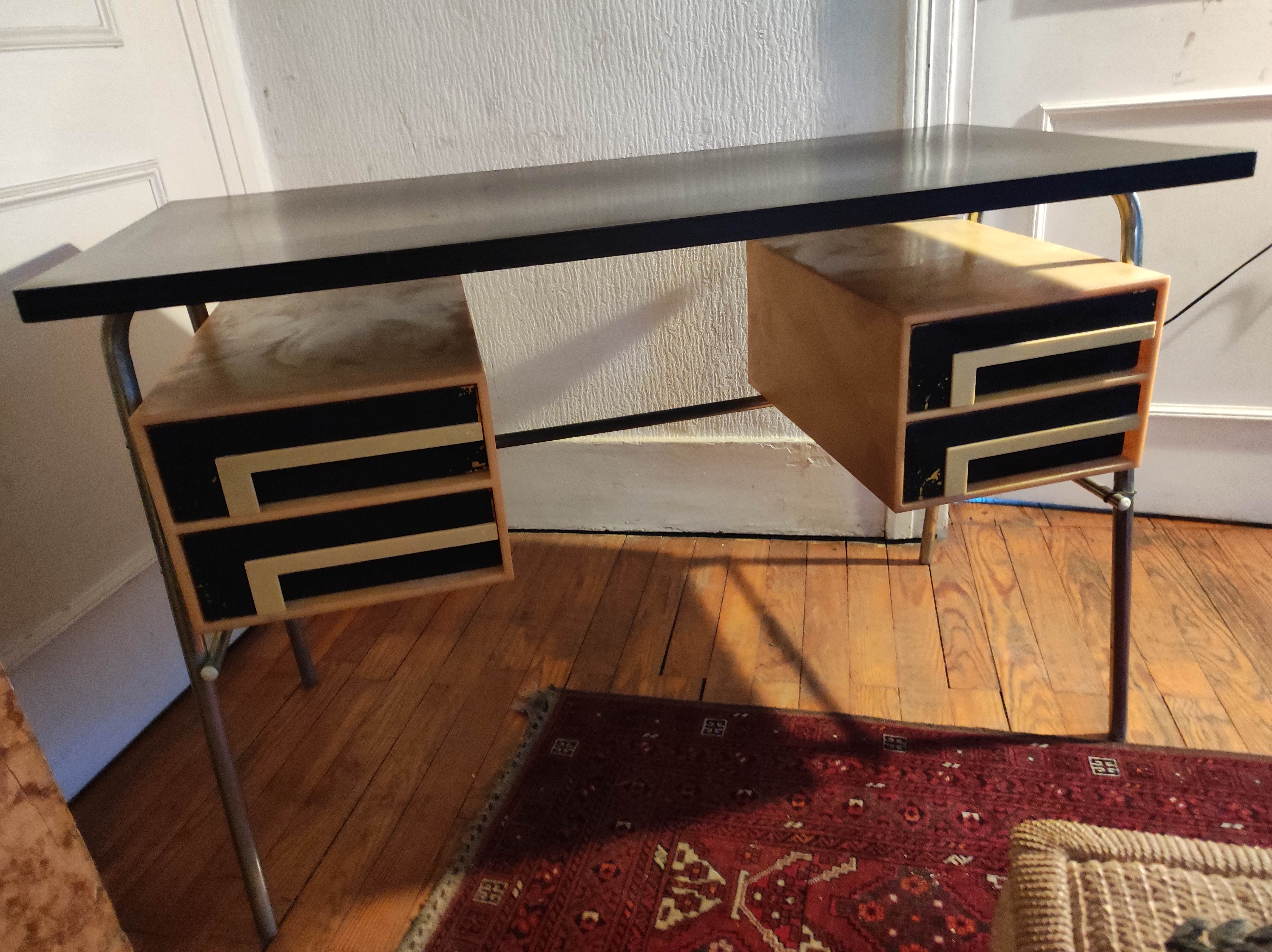 Bureau 1960