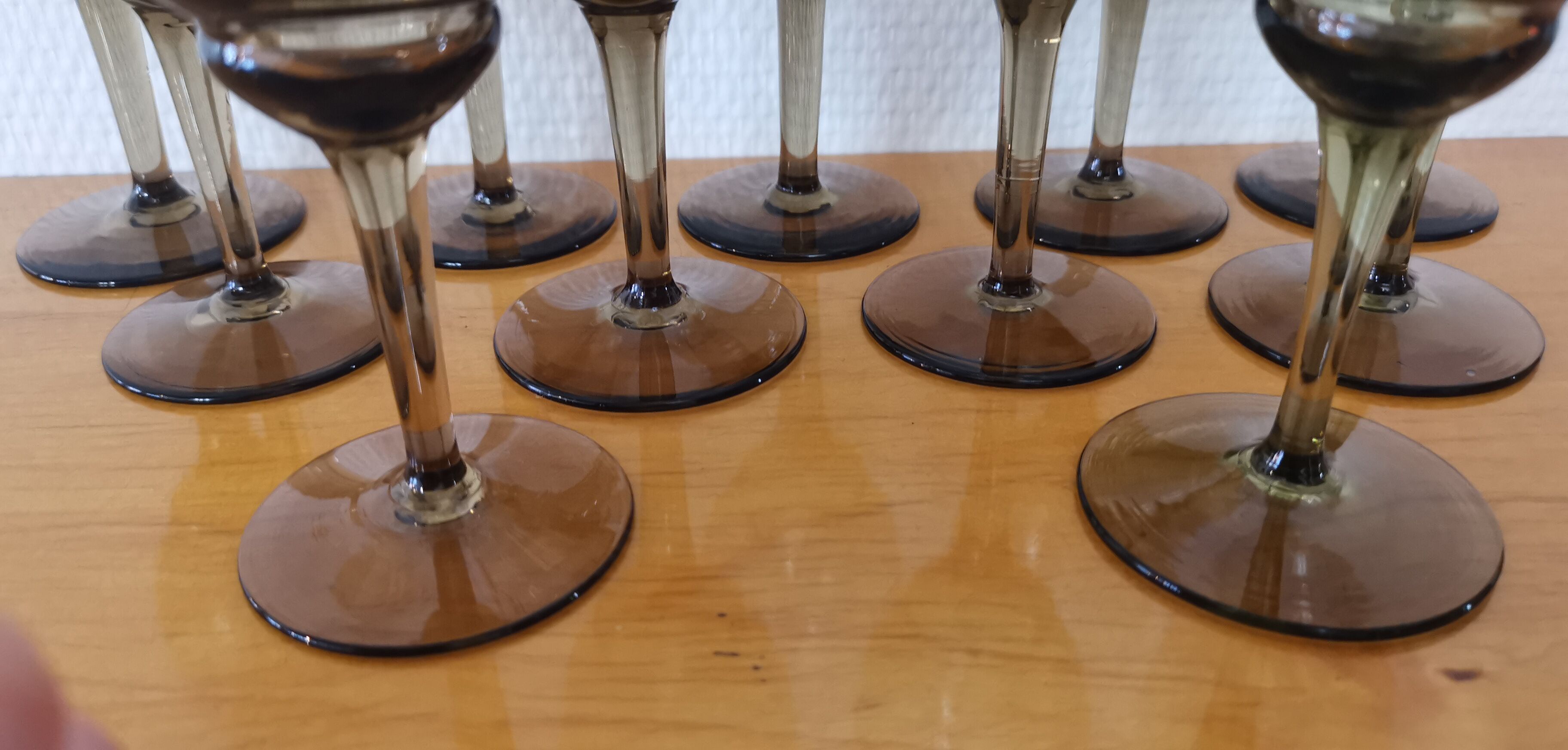 Set of 11 glasses with chiseled vintage 60s transparent brown