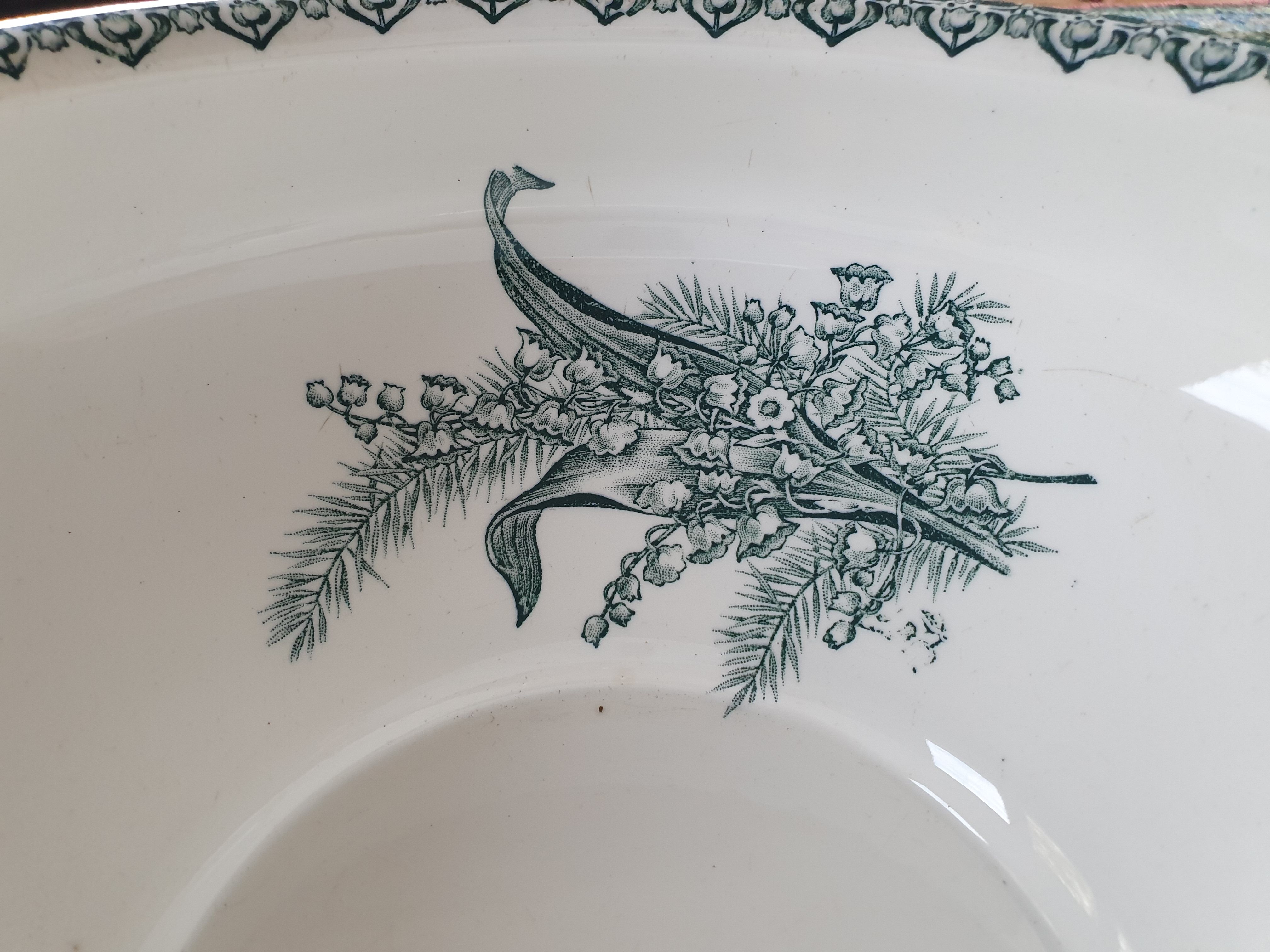 Set of 2 saint Amand serving dishes