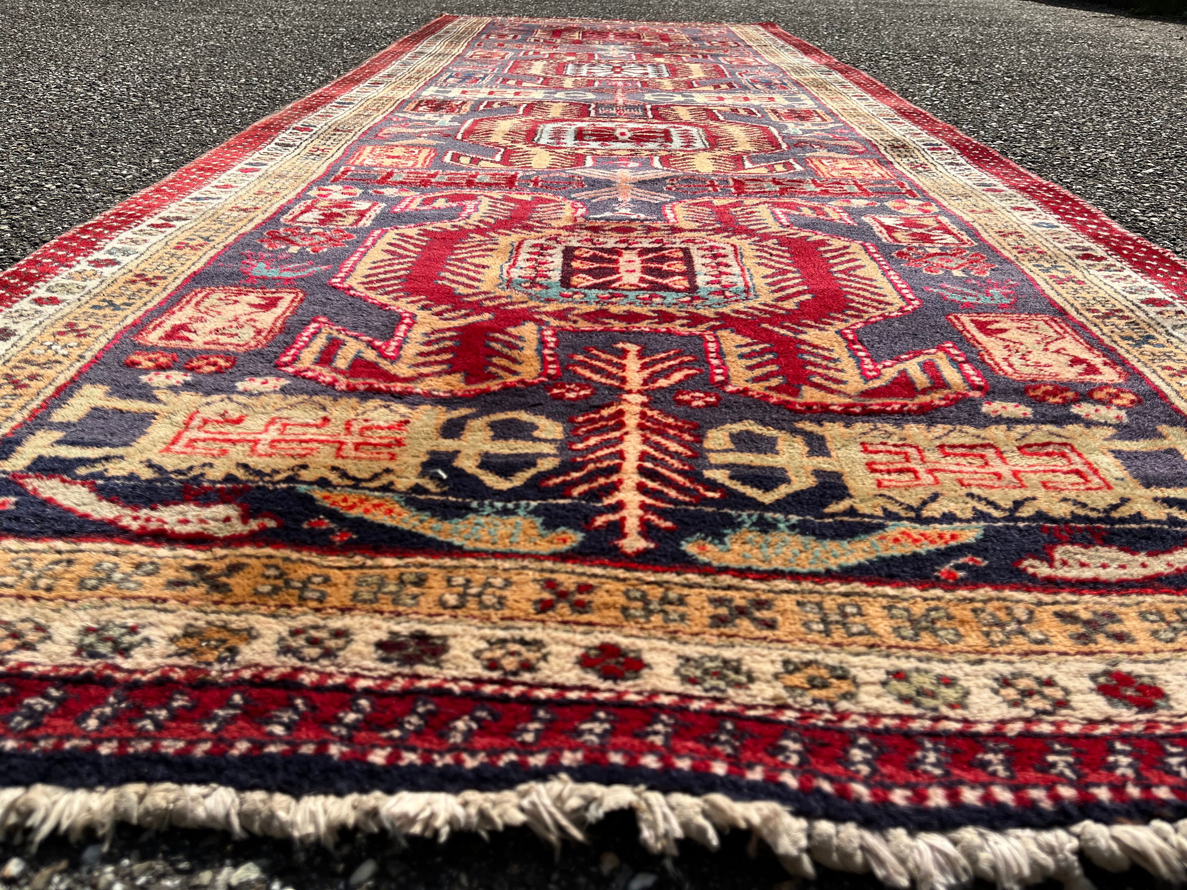 Carpet Hamadan design Kazak