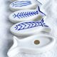 6 Portes couteaux en porcelaine