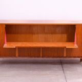 Commode moderne du milieu du siècle en noyer par František Jirák, années 1960, Tchécoslovaquie