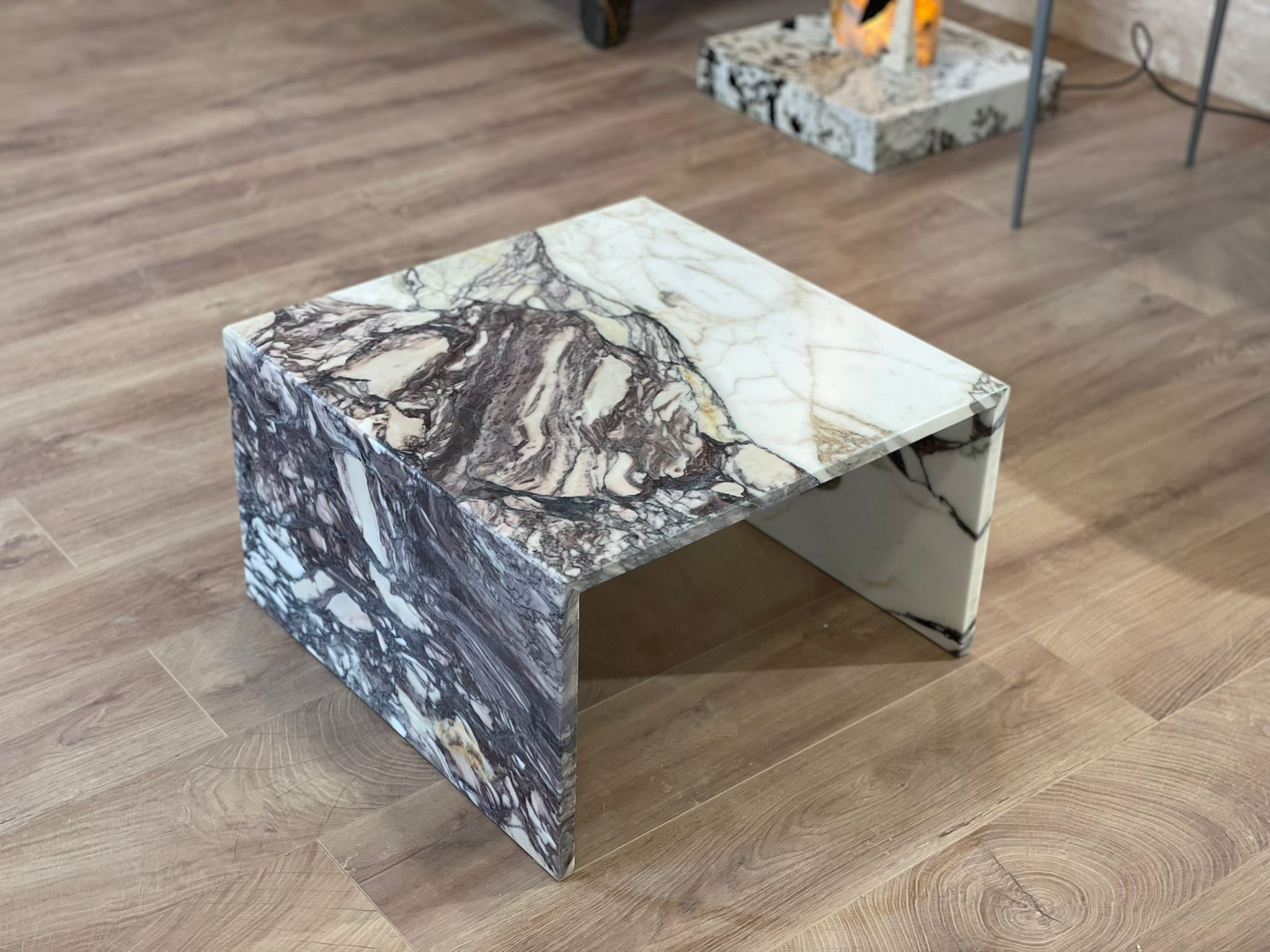 Marble coffee table calacatta viola