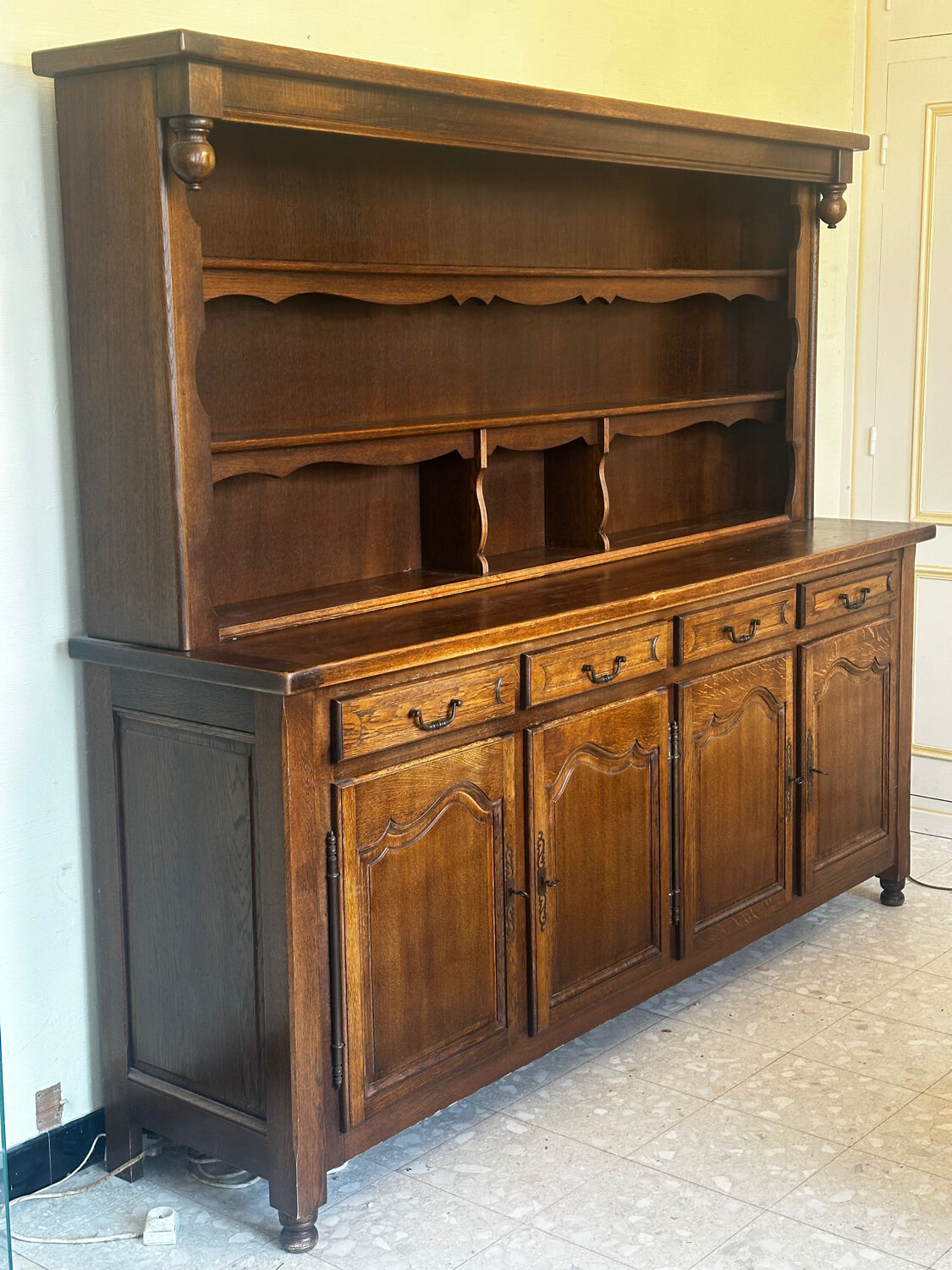 Rustic two-body buffet in oak from the 1960s.
