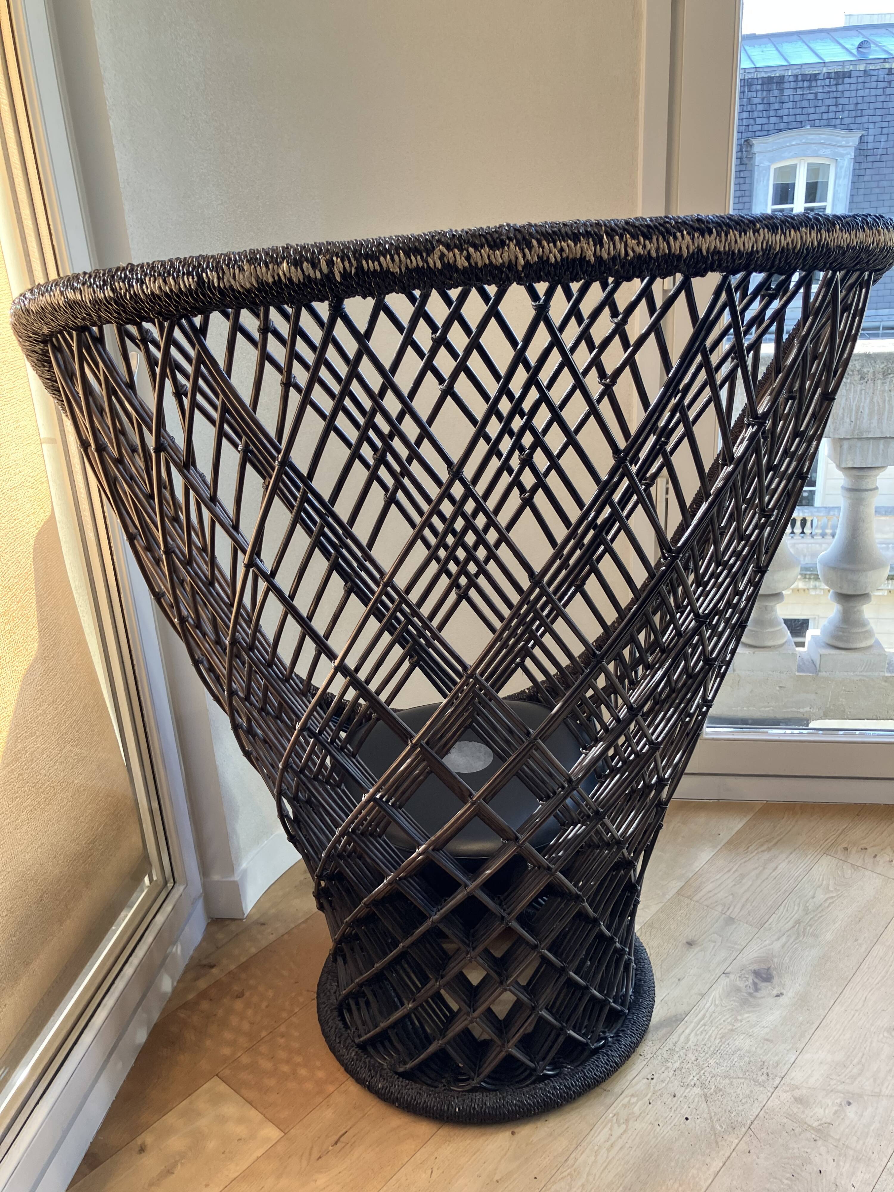 DRIADE PAVO REAL ARMCHAIR