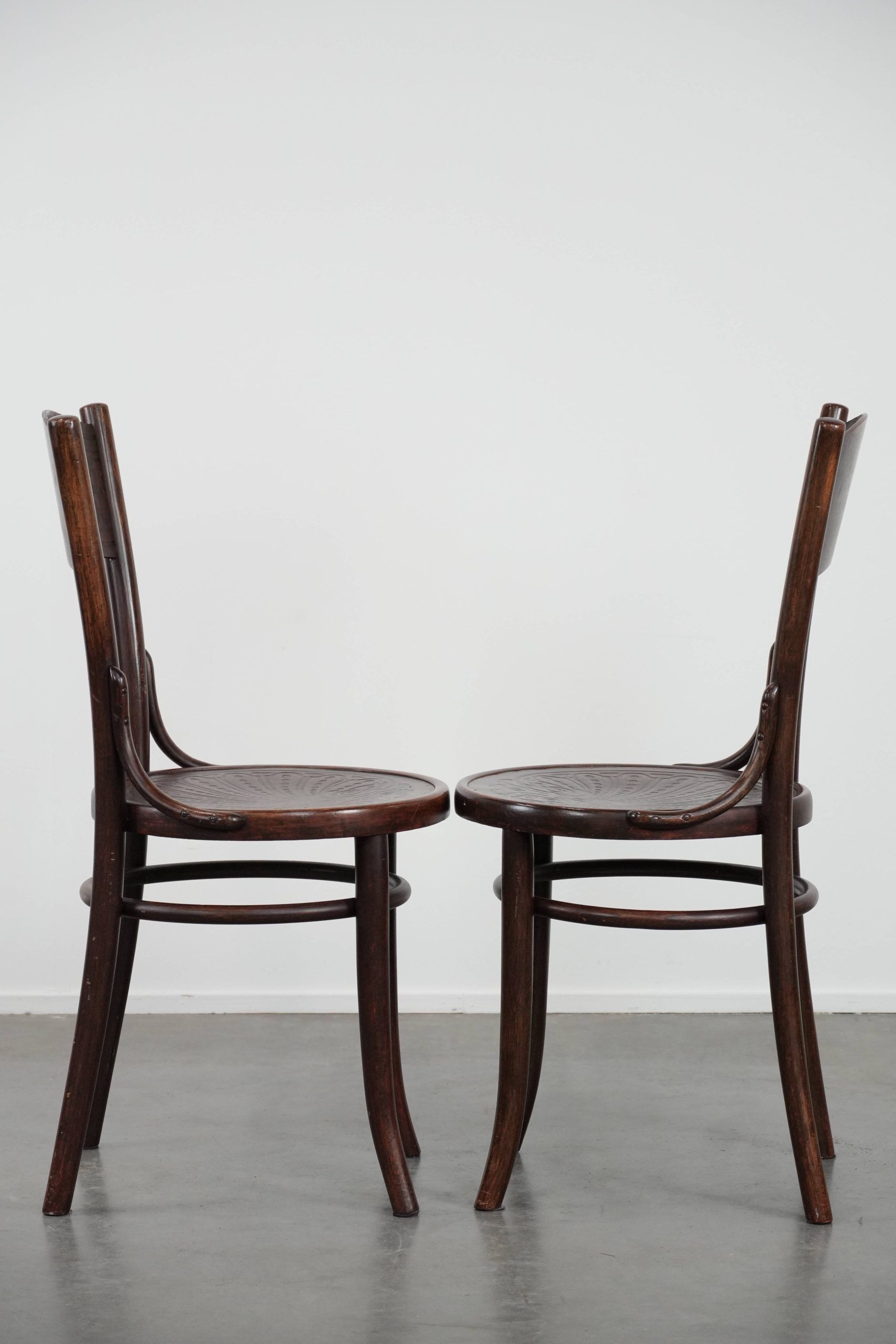 Set of four vintage wooden Cosmos bistro design chairs