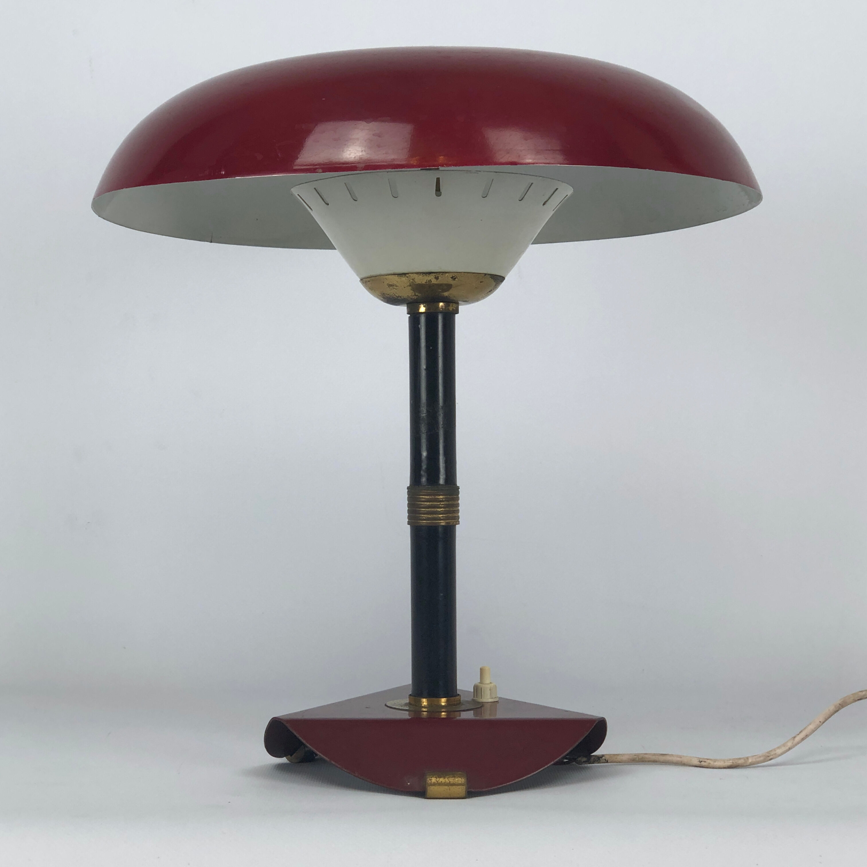 Vintage Italian brass and lacquer table lamp from 50s