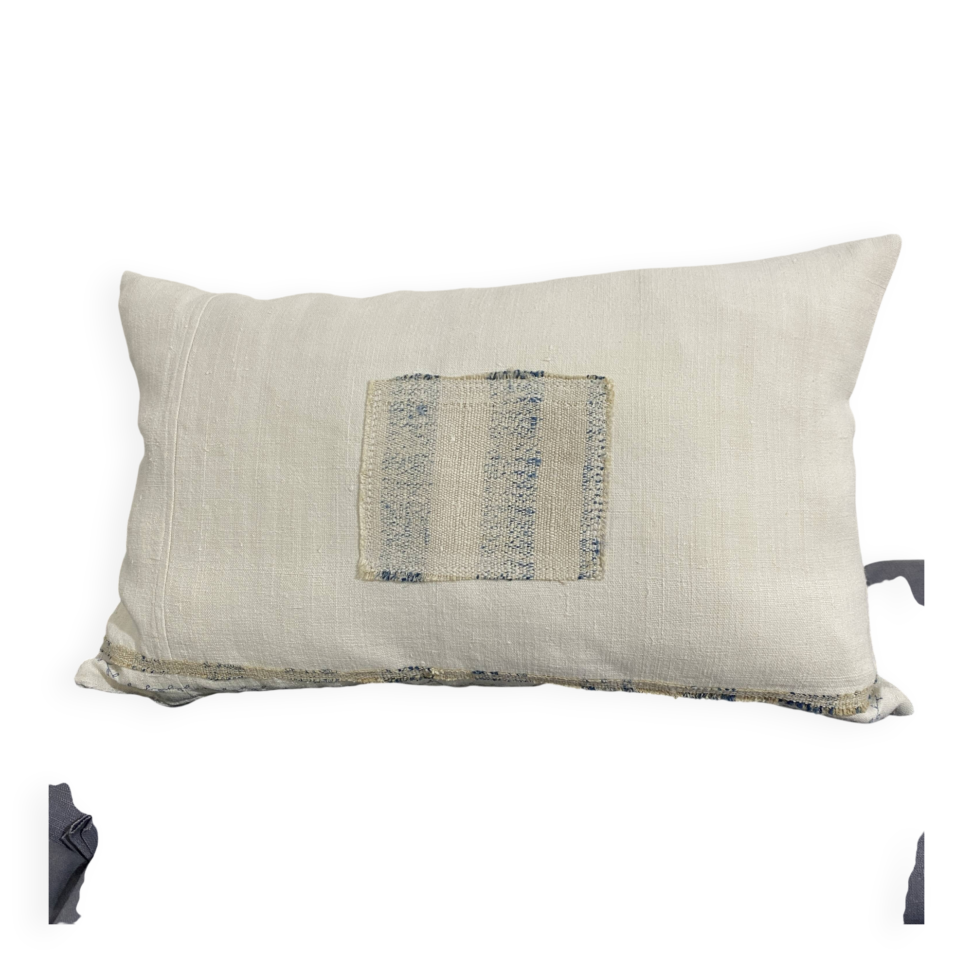 Handmade cushion in vintage fabric, Kilim style.