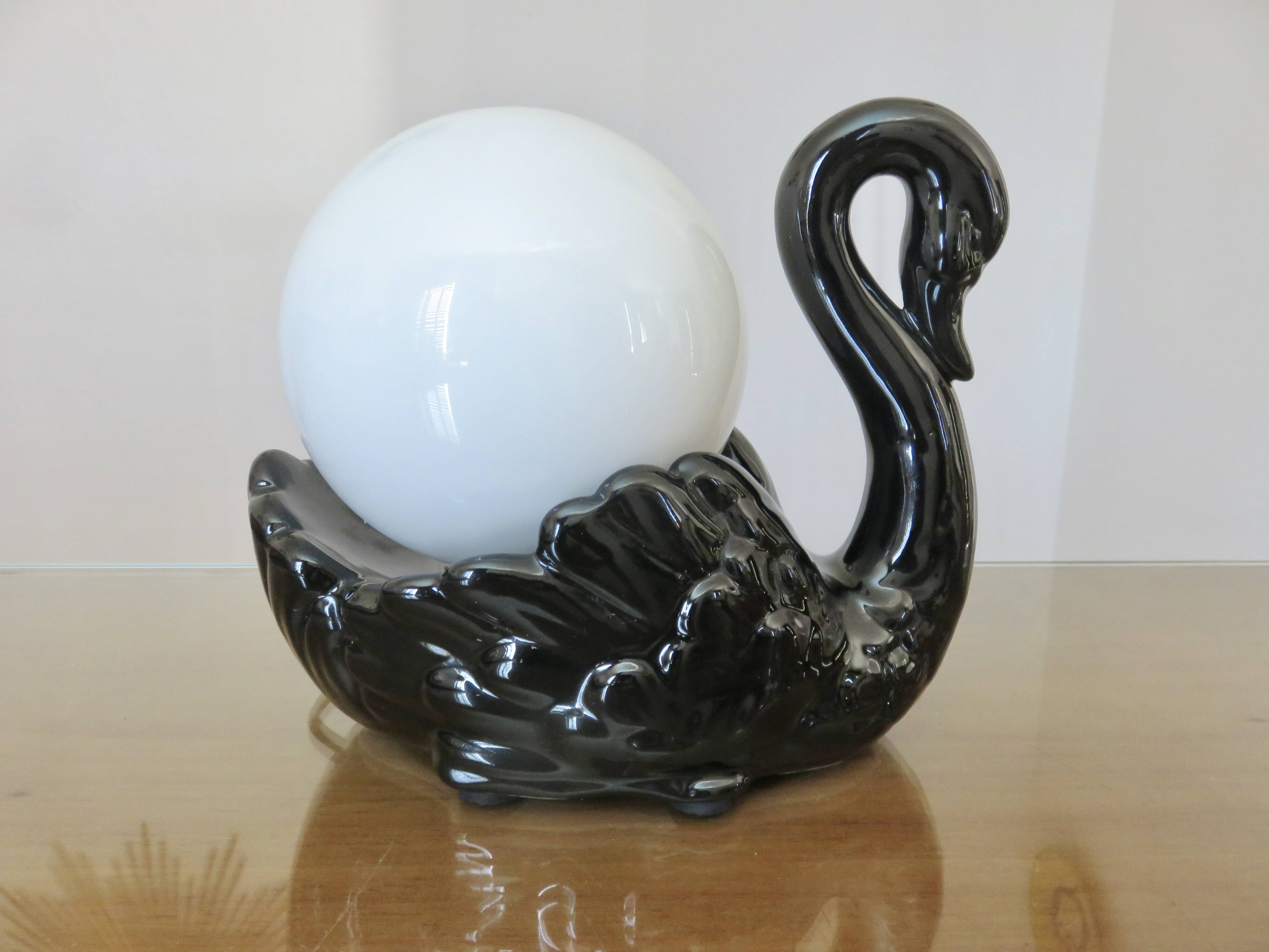 "Black swan" lamp in ceramic and opaline, 70s-80s