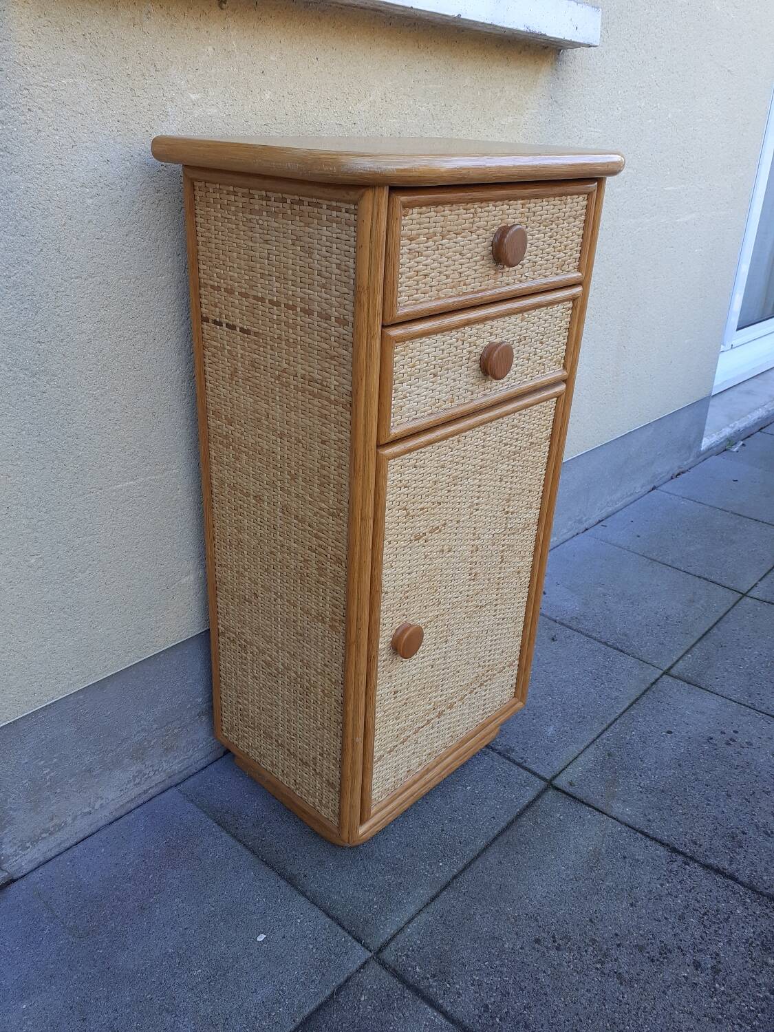 Vintage chest of drawers