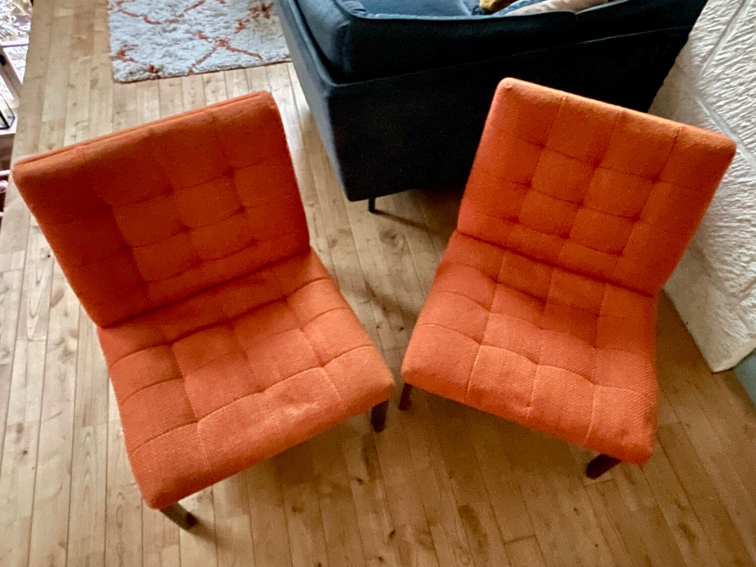 Paire chauffeuses scandinaves vintage