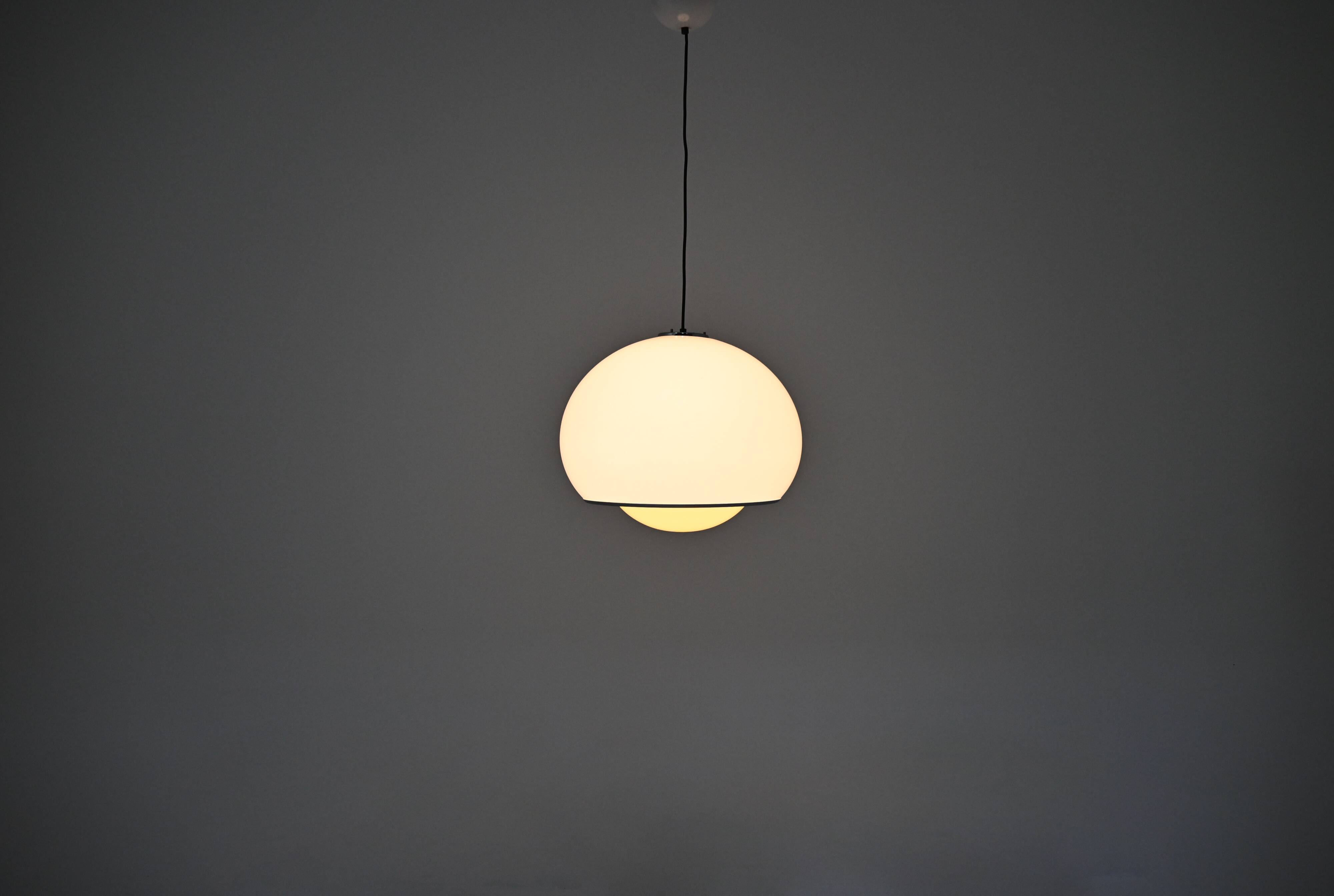 “Bud Grande” pendant lamp by Harvey Guzzini, 1970