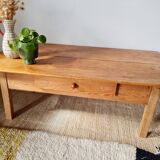 Old low farmhouse table in solid wood with its drawer - 128cm