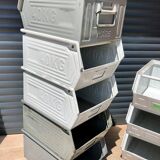 Industrial claw tray