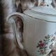 Cafetière/ théière ancienne en porcelaine