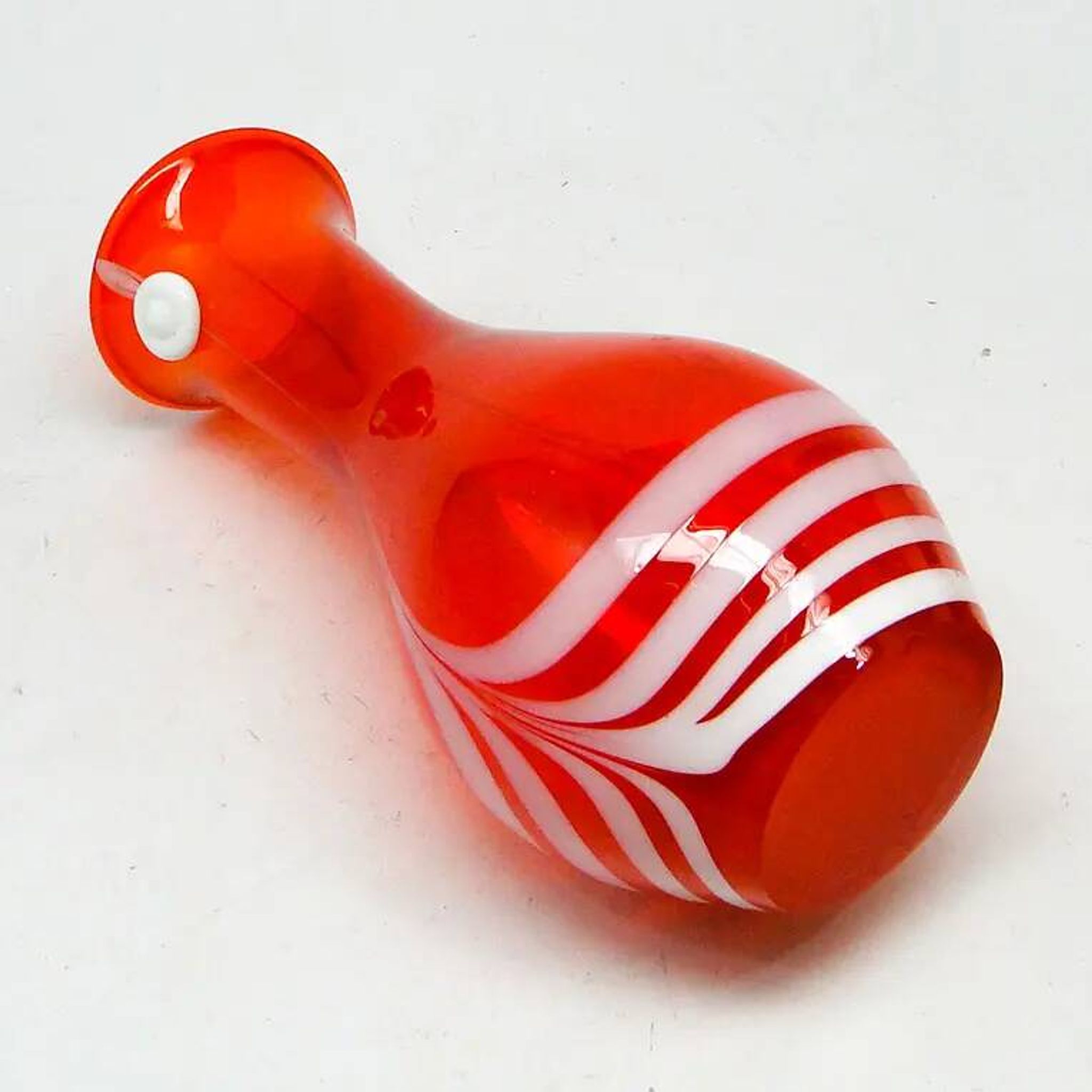Vase with eyelet, mid-century modern, red glass, designed by L. Fiedorowicz, Poland, 1970s