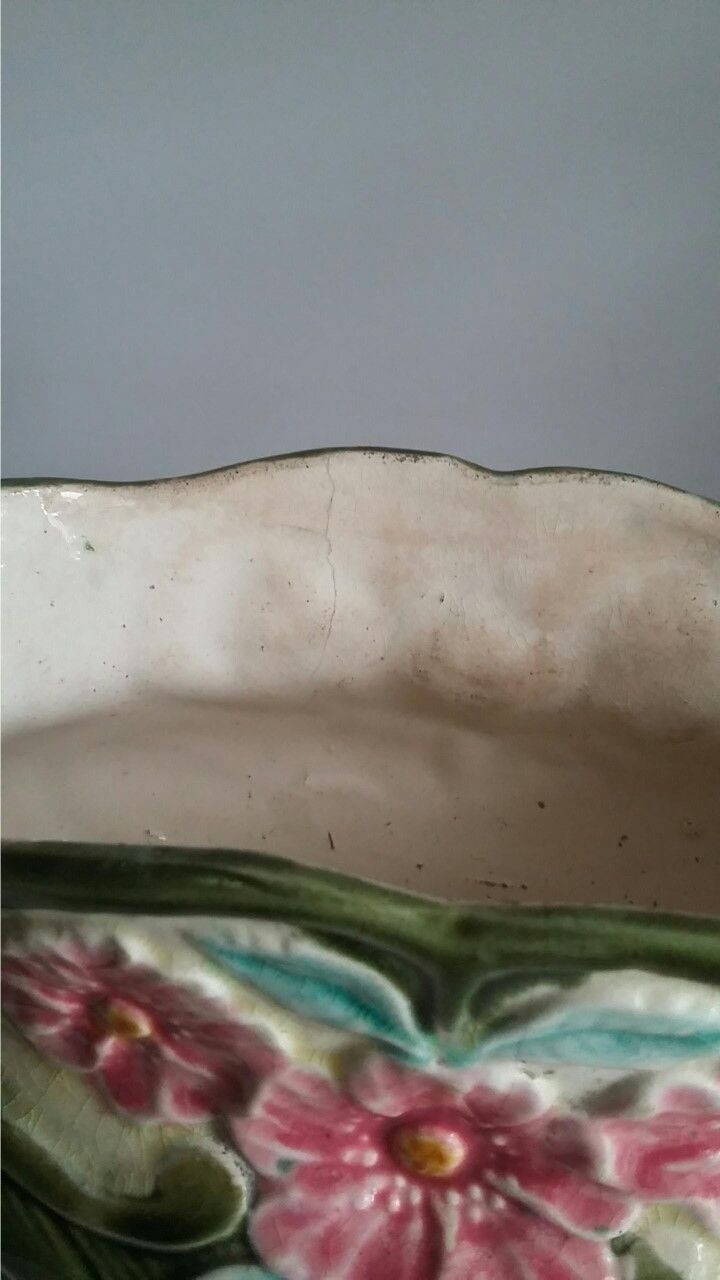 Old-time garden in floral pattern dabbling