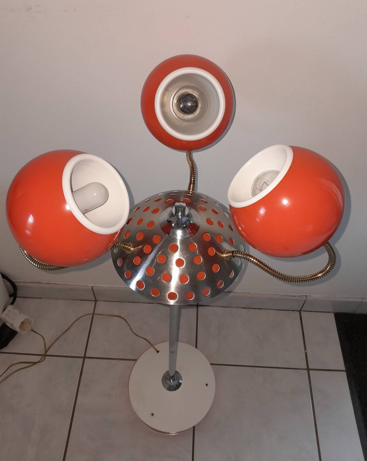 Vintage 1970s orange metal eyes ball floor lamp