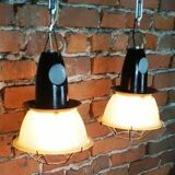 Paire de lampes industrielles en bakélite