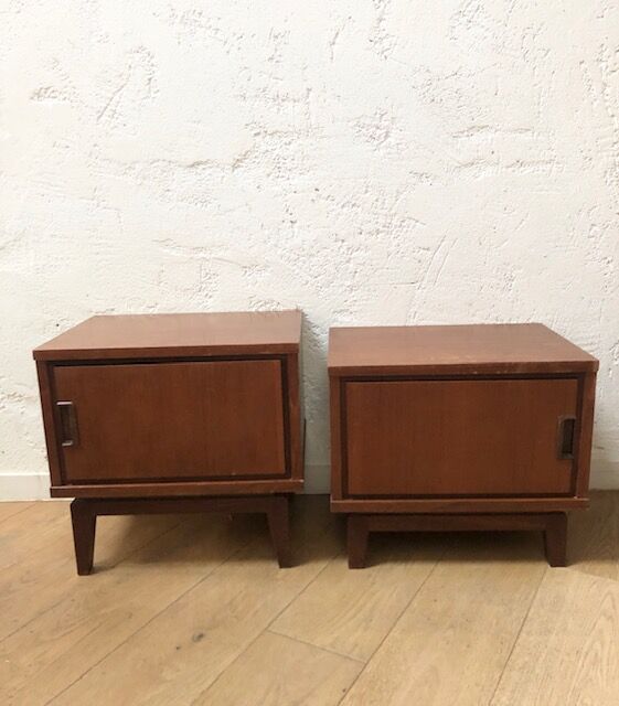 2 vintage bedside tables