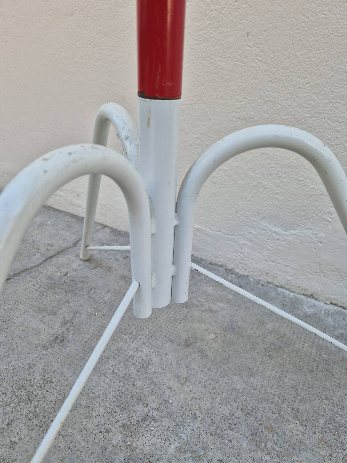 Vintage 1970s parrot coat rack with balls