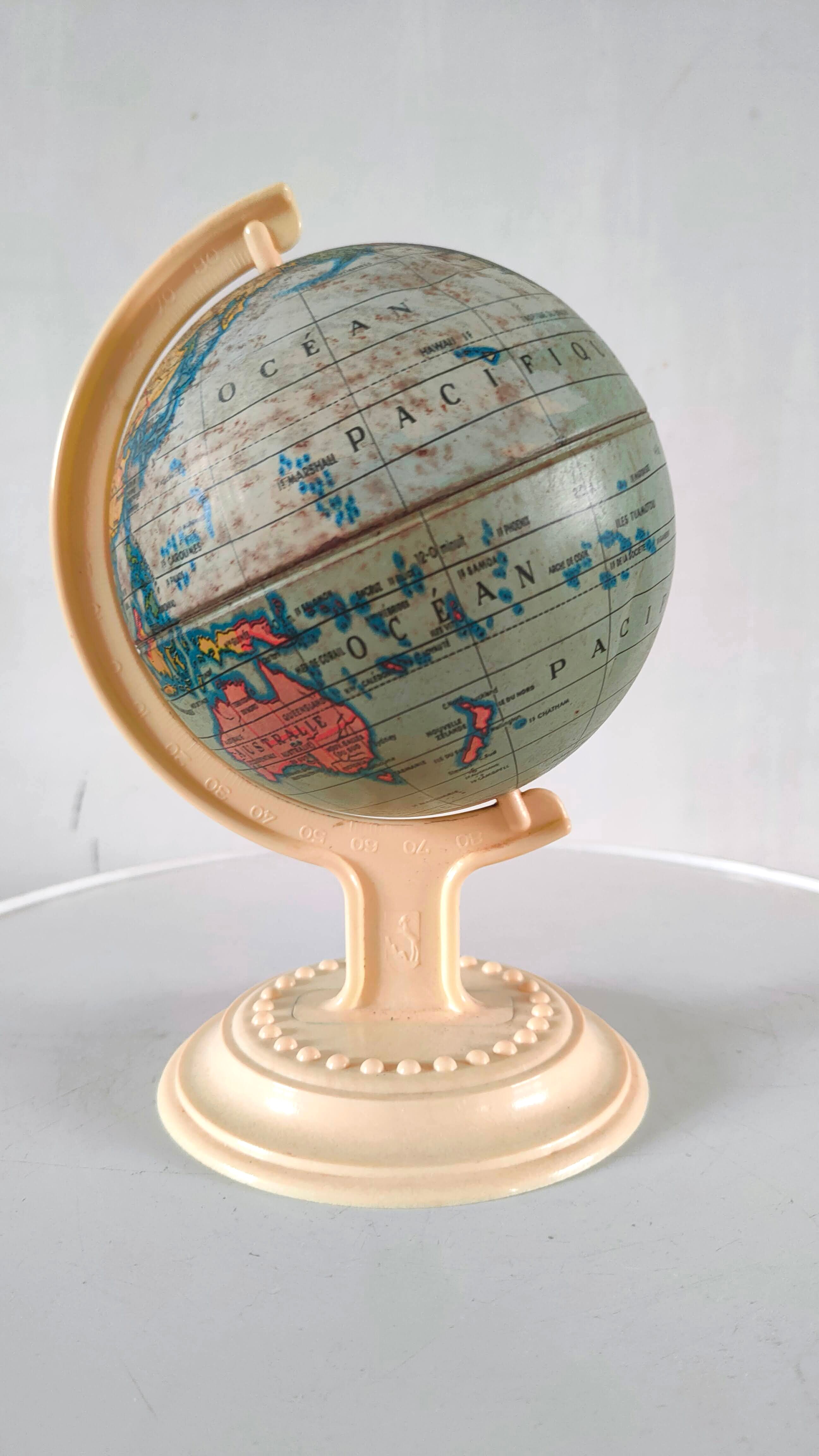 Globe design 60s 70s