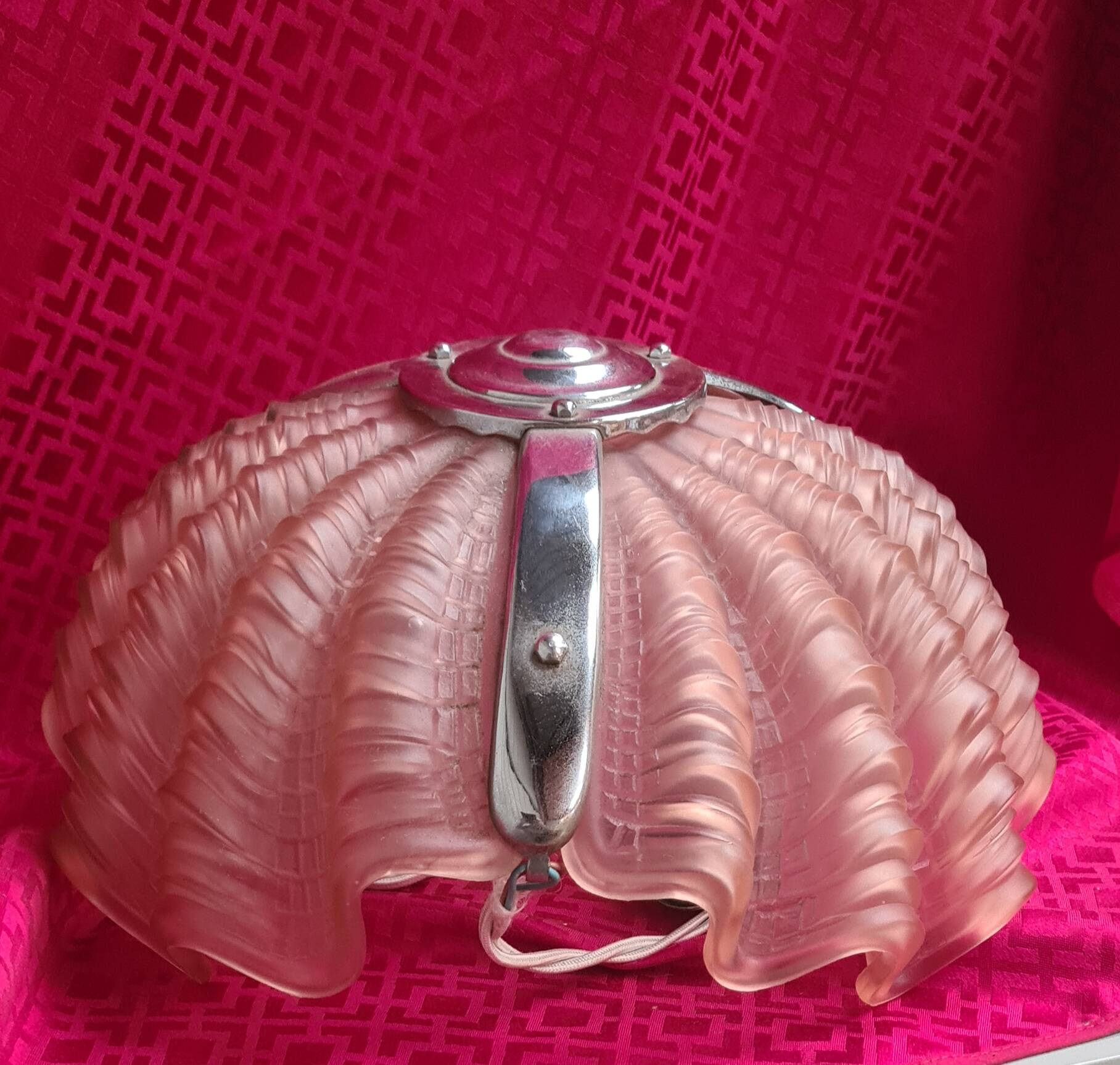 pink shell chandelier art deco 1930 thick molded glass unsigned superb 35x20 5kg approximately