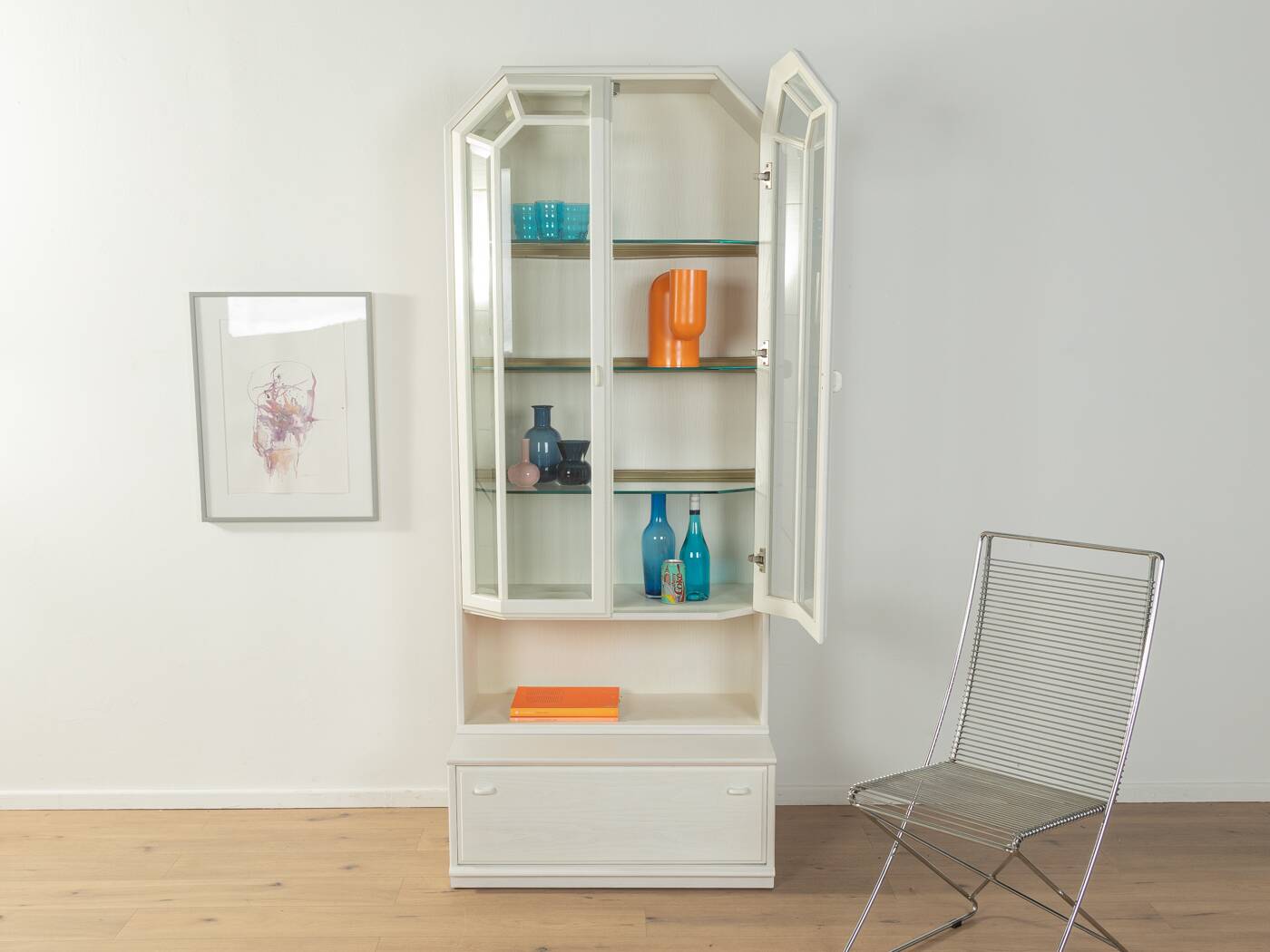 Illuminated display case from the 80s