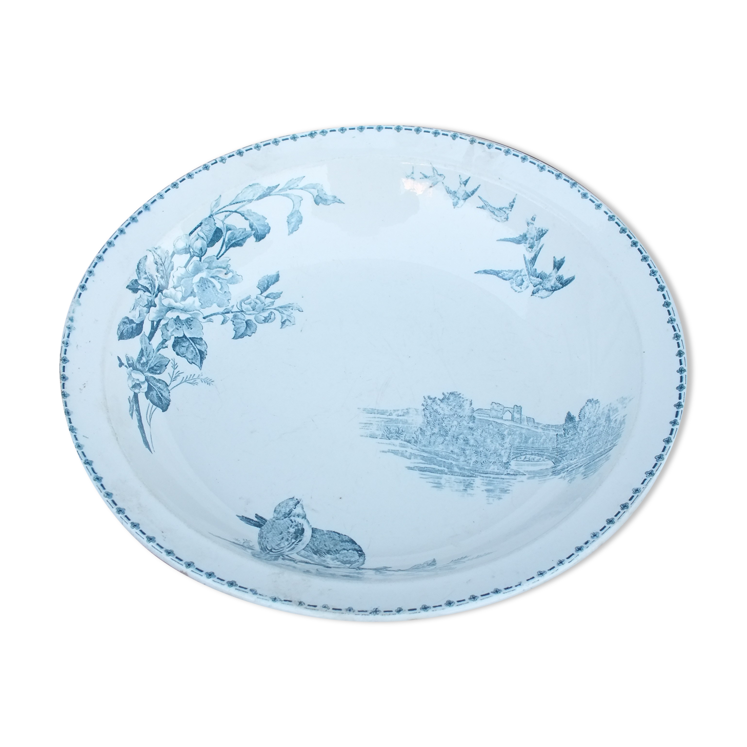 Hollow dish Longwy Country in Iron Earth