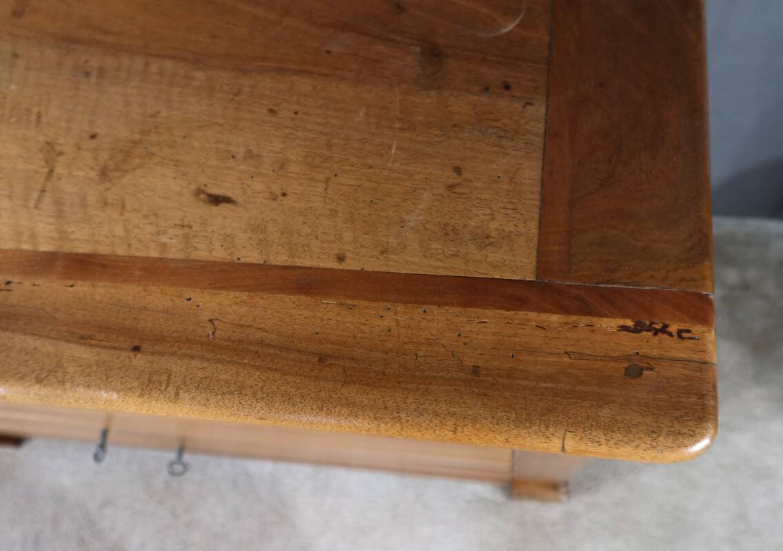 Walnut Chest of Drawers, Restoration Period – 1st Part 19th