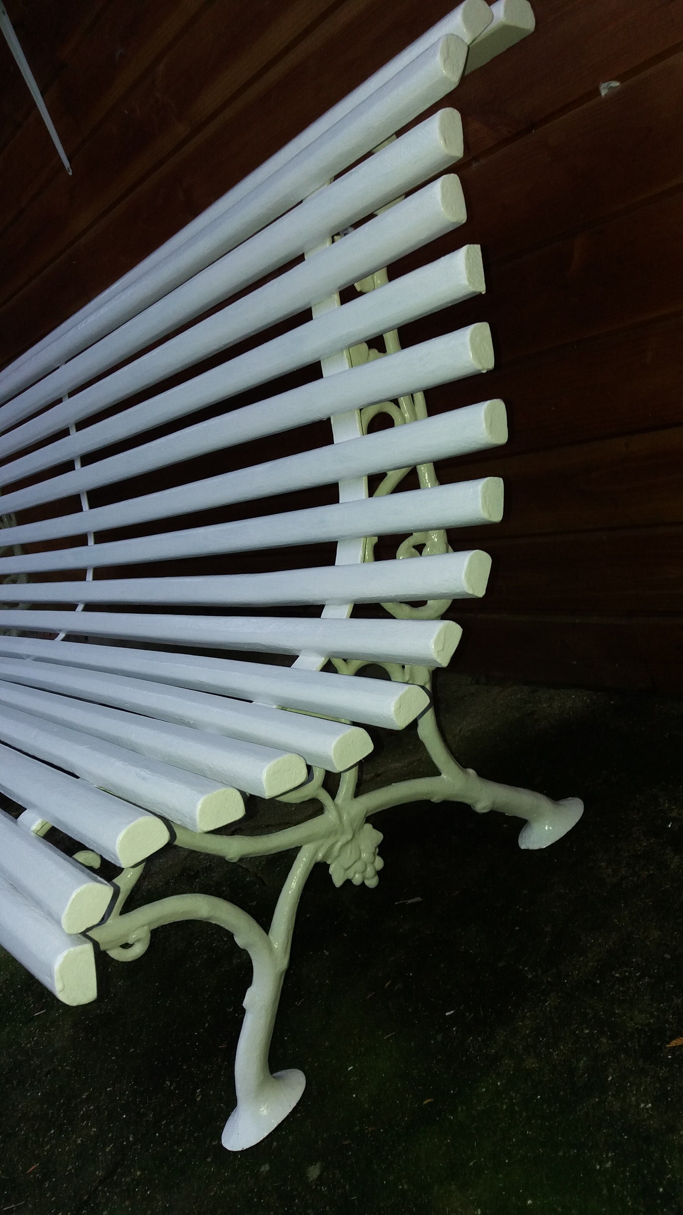 Garden slat bench