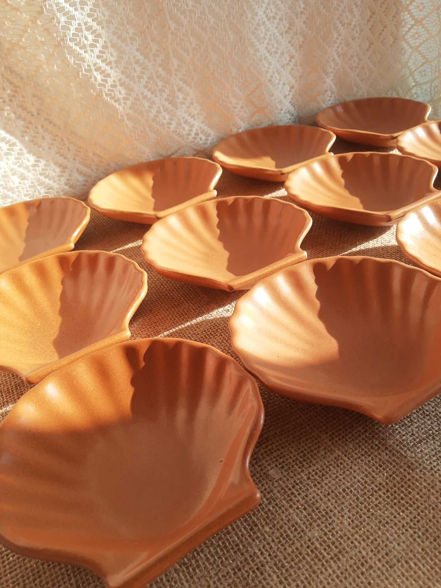 Set of 12 scallops in cognac sandstone Émile Henry - vintage