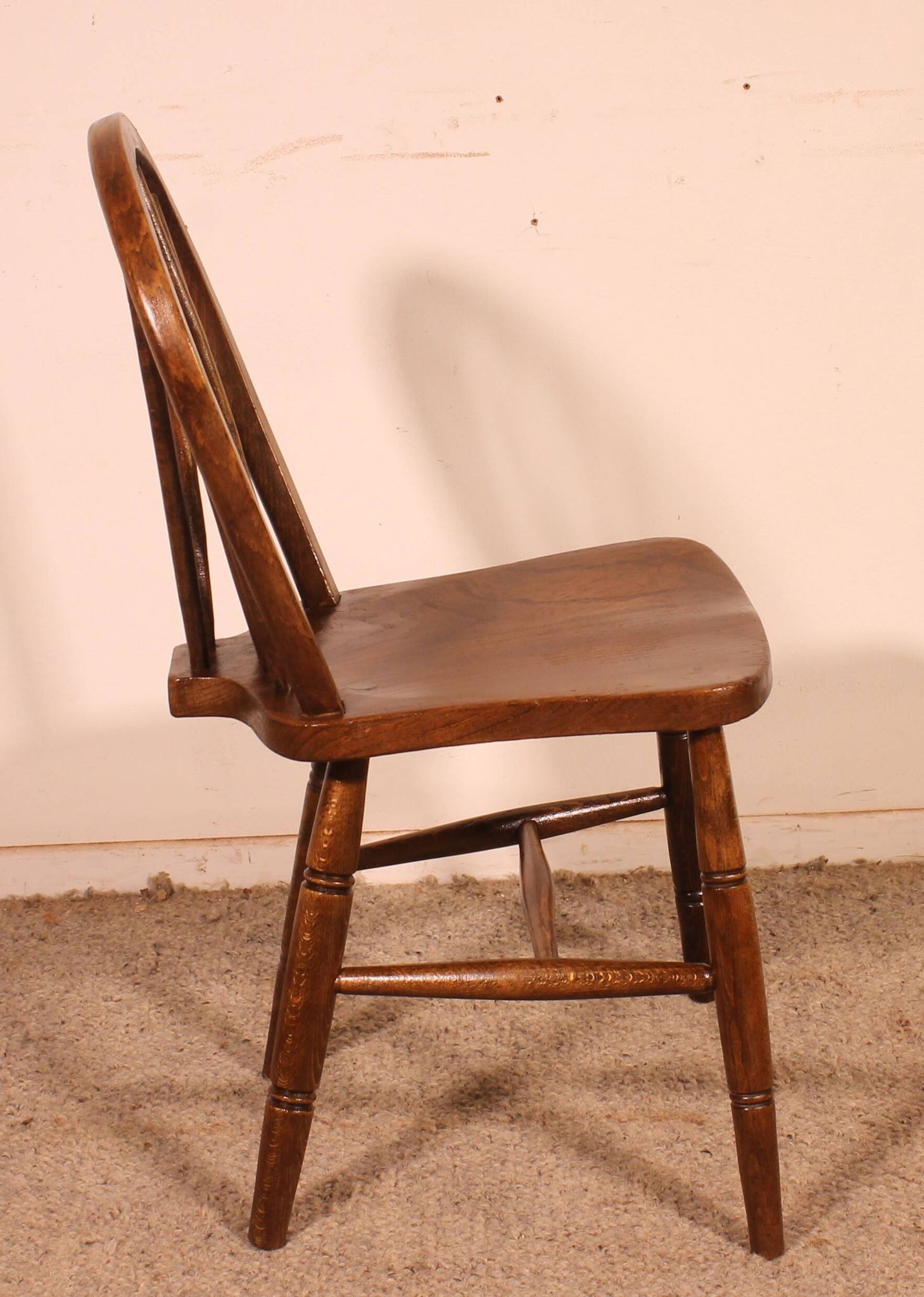 Série De 5 Chaises Windsor Du 19° Siècle