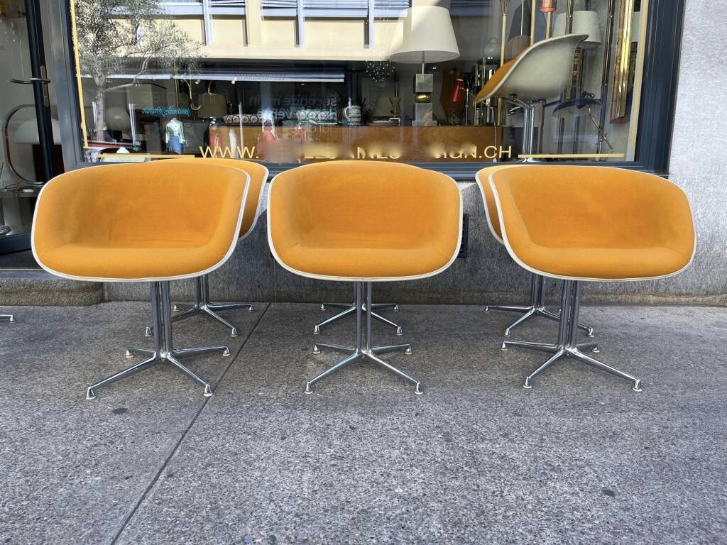 6 fauteuils Eames Lafonda tissu orange pied chromé vers 1970s