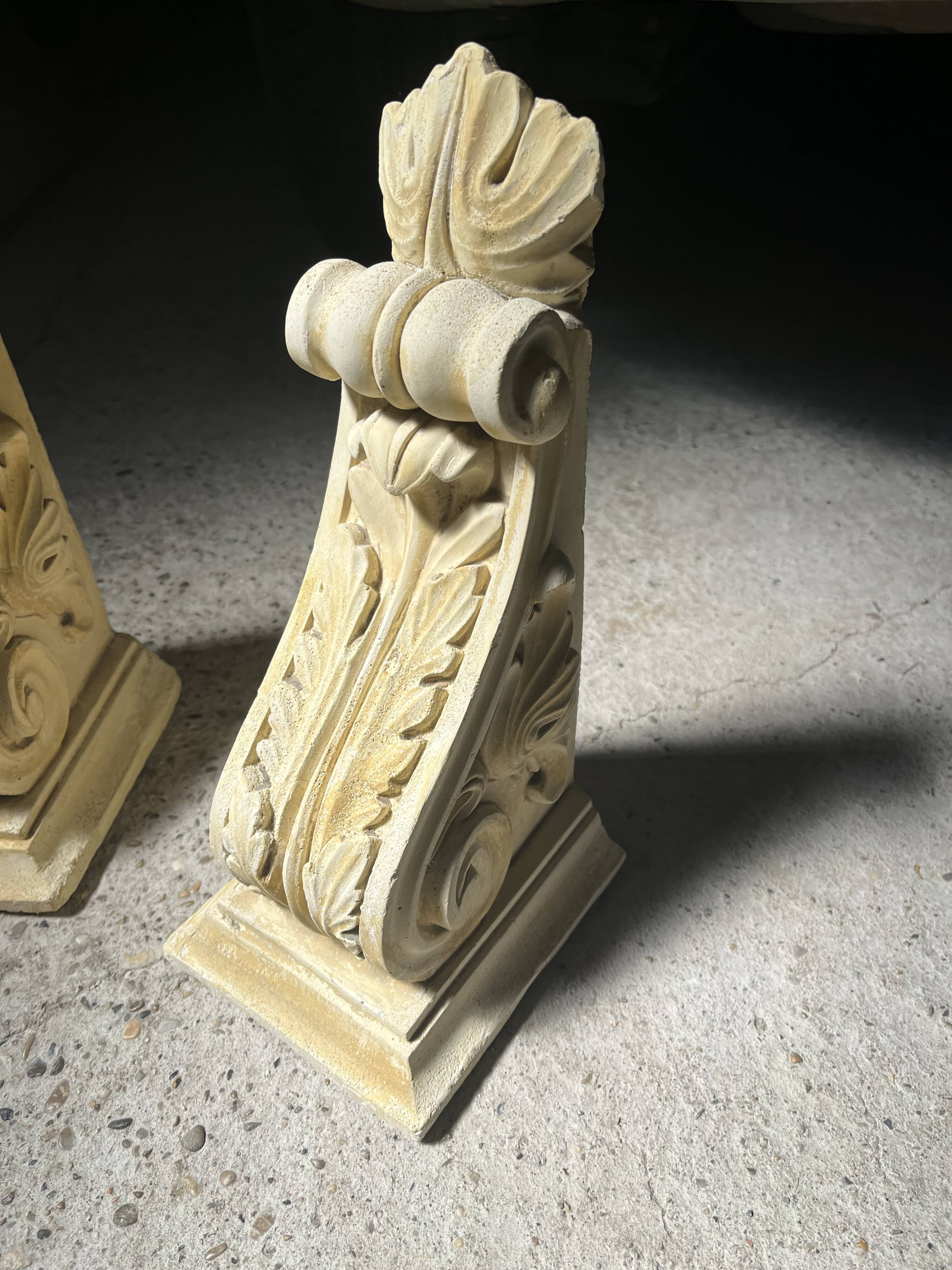 Moulded plaster bookends