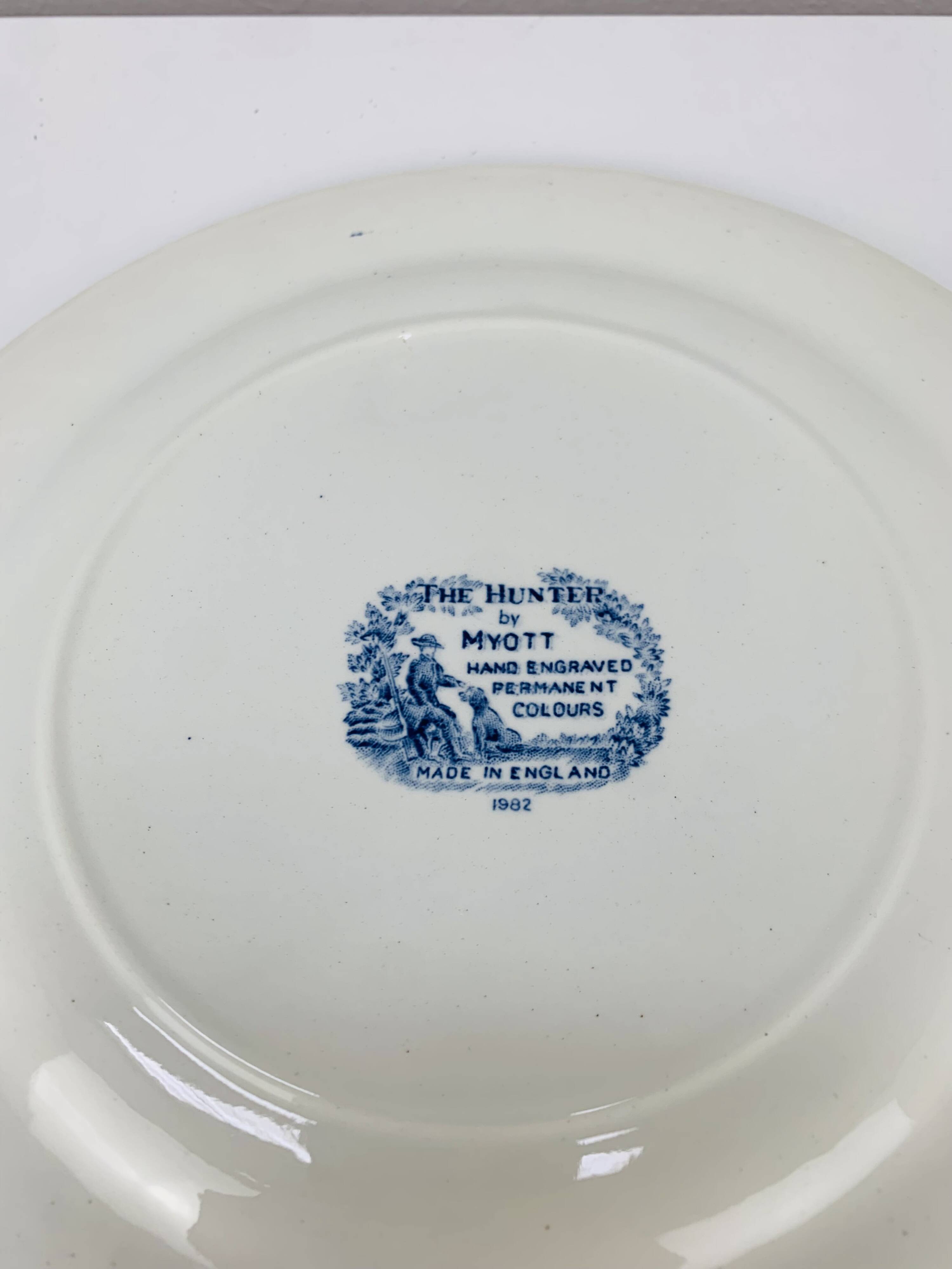 6 vintage Myott The Hunter dinner plates