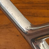 Organic-shaped cast aluminium candlestick