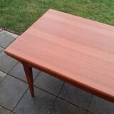 Table à manger scandinave