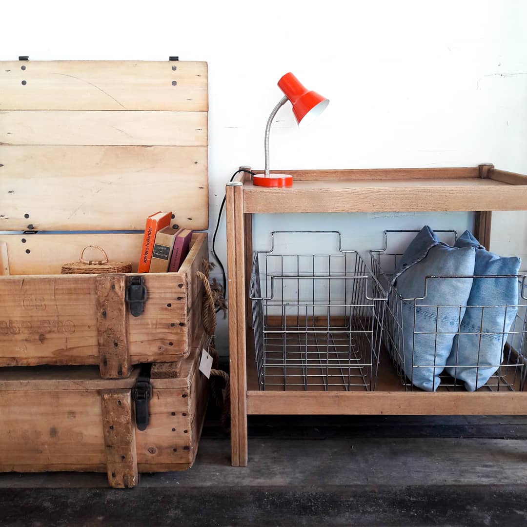 Wooden dessert with chrome steel lockers