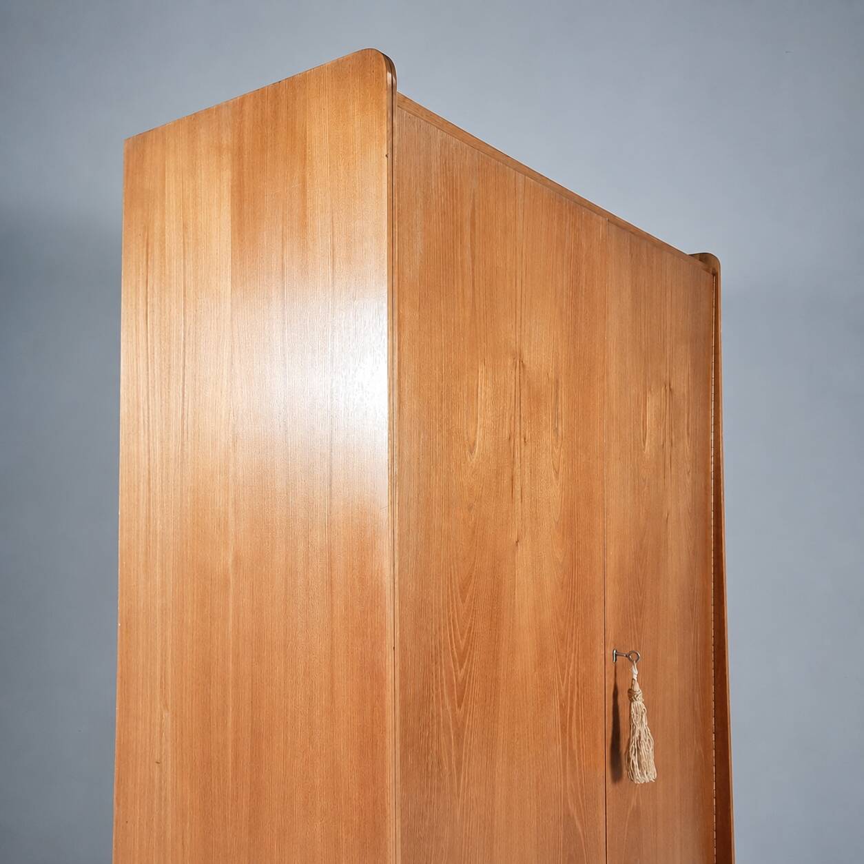 Garde-robe vintage par Tatra Nabytok, années 1970