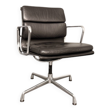 Fauteuils Soft Pad Alu EA 208 par Charles et Ray Eames pour Vitra, Allemagne, années 1970.