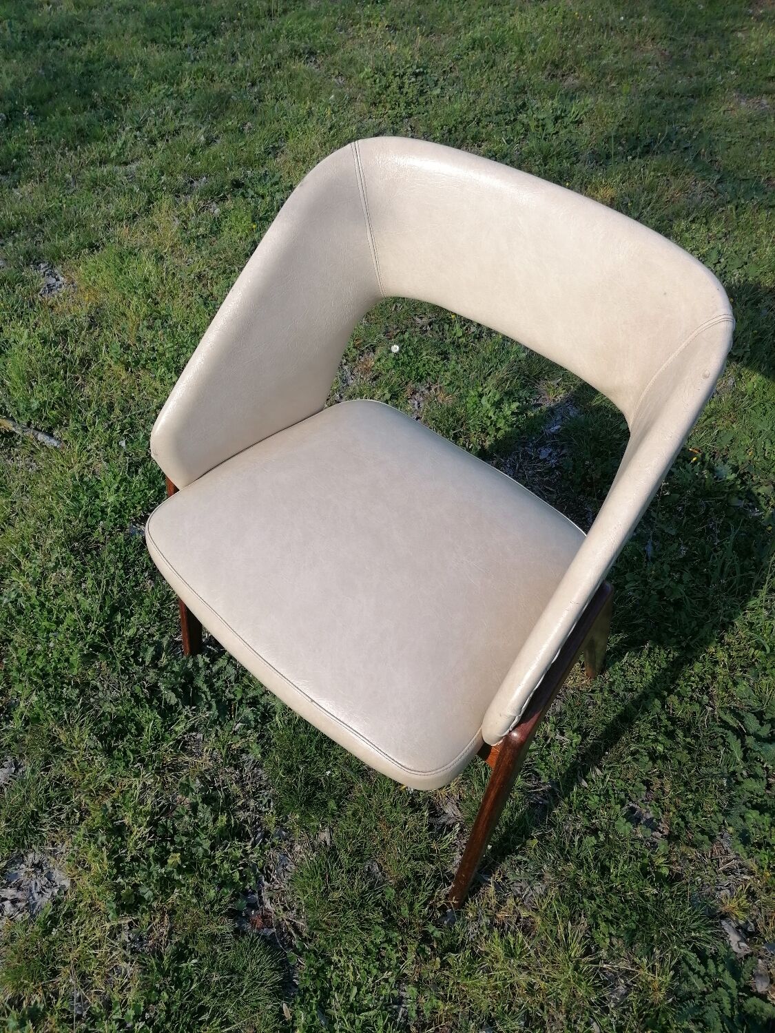 Shell armchair n°634 by Michel Ducaroy for Roset SNA