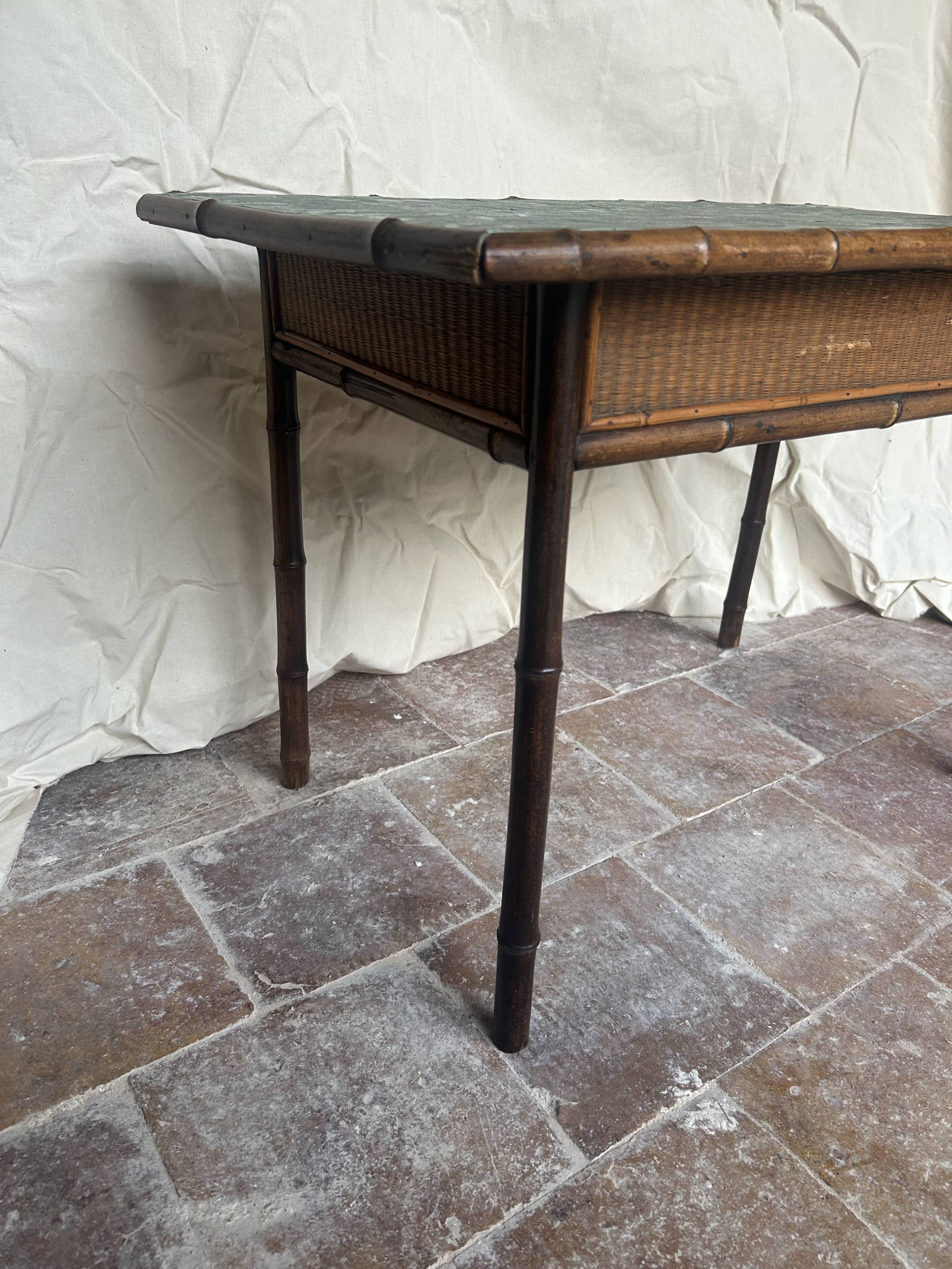 Mid-20th century coffee table