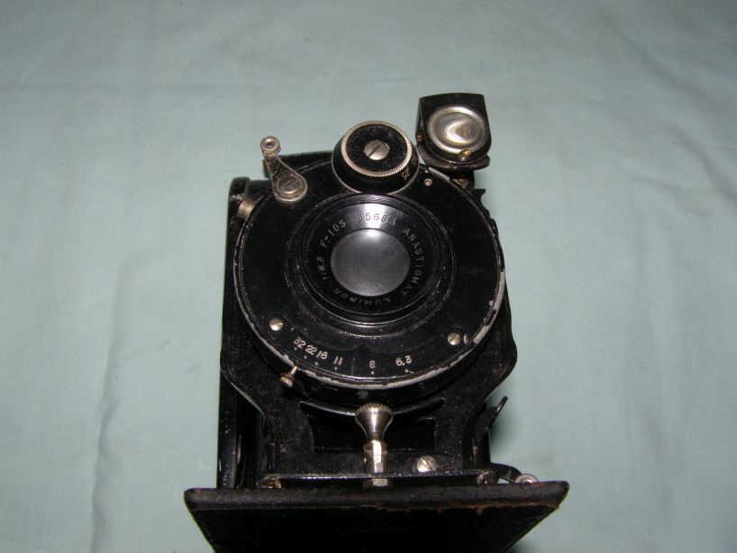 Former Luminor bellows camera (made in France) early 20th century with its leather case